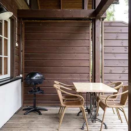 Tahkon Klubitie 2 B By Interhome