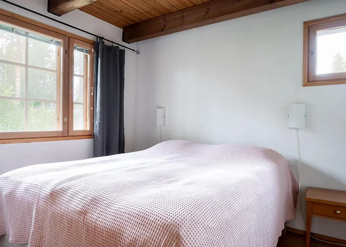 度假居 Tahkon Klubitie 2 B By Interhome 塔库沃里